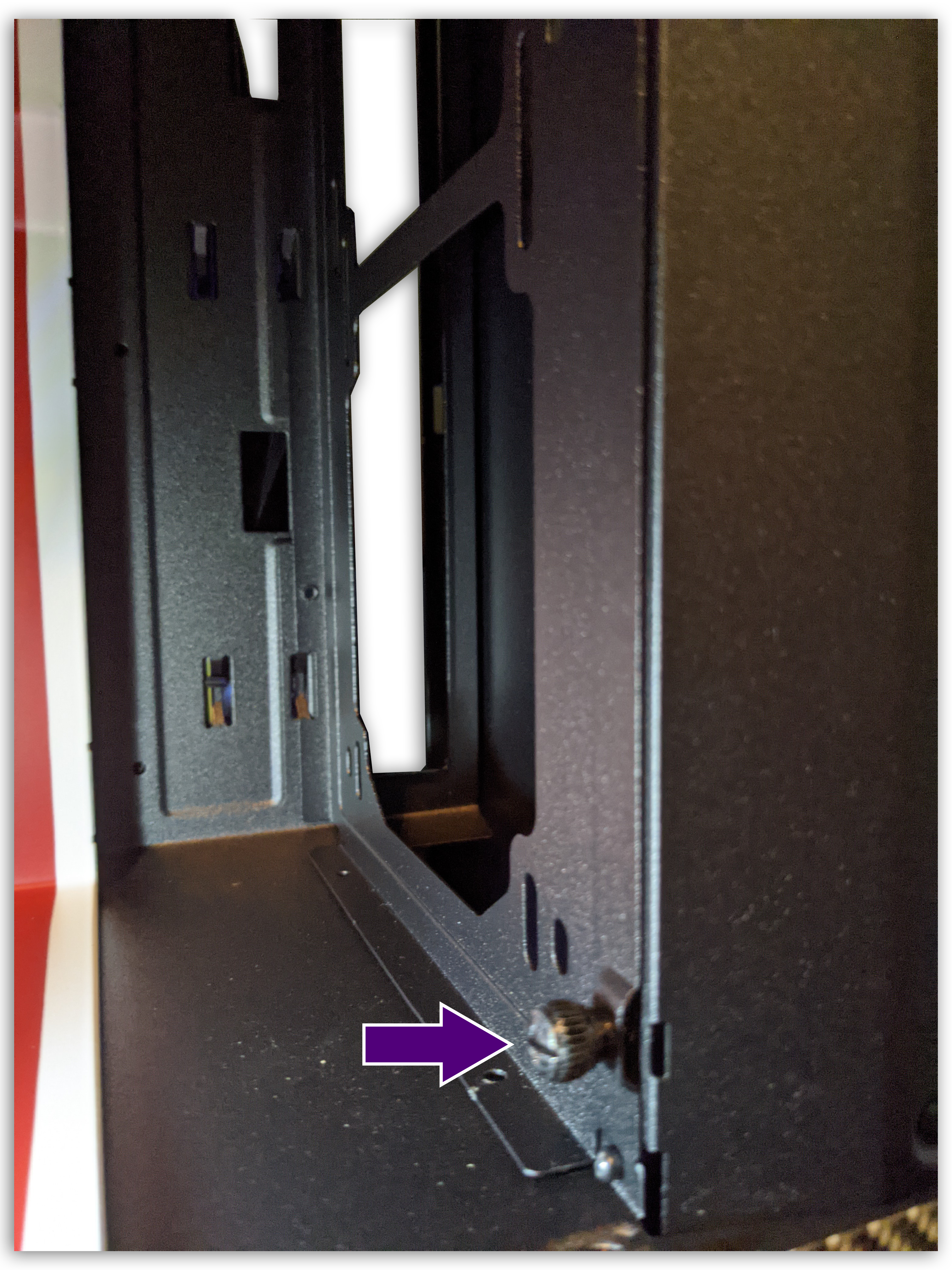 Radiator_bracket_screw__bottom_.png